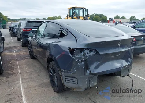 2021 Tesla Model Y Long Range Dual Motor All-Wheel Drive from USA, damaged, VIN 5YJYGAEE0MF299151